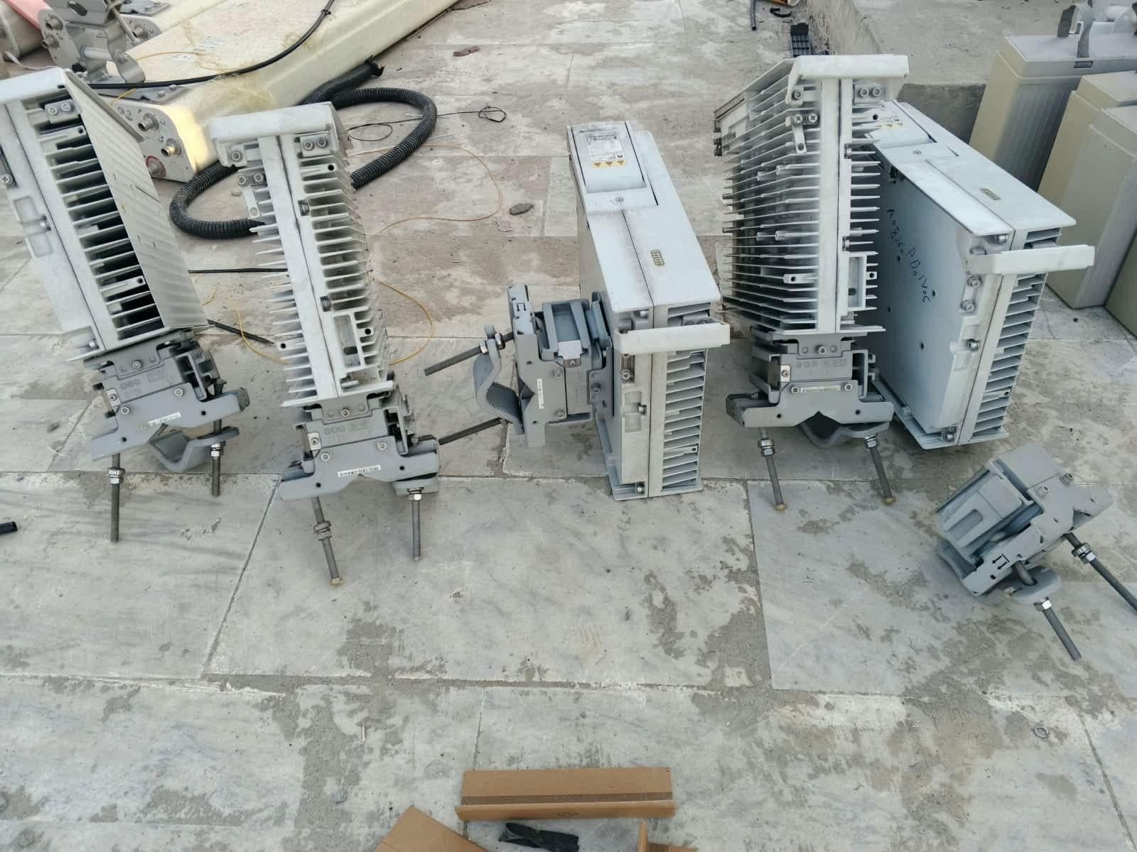 RRU/BBU rooftop dismantling & swap